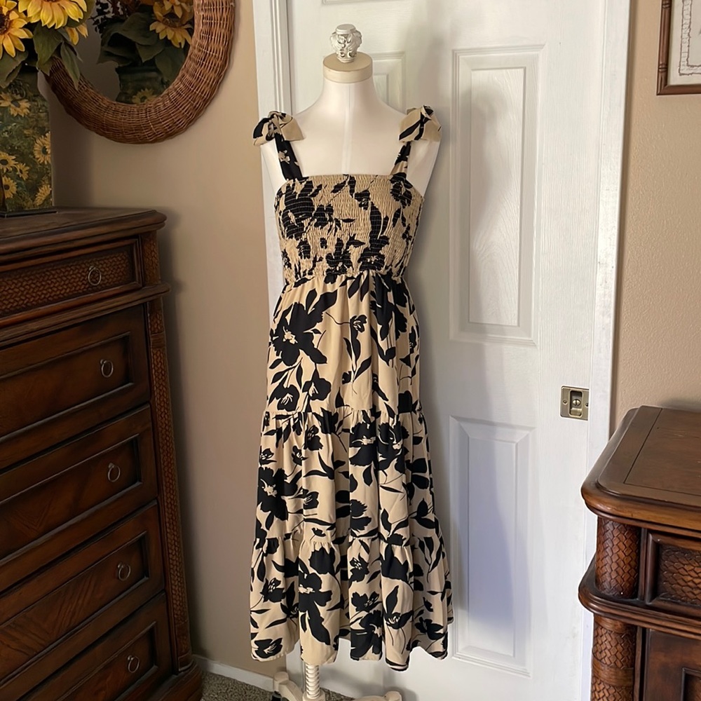 Tan and black dress size small